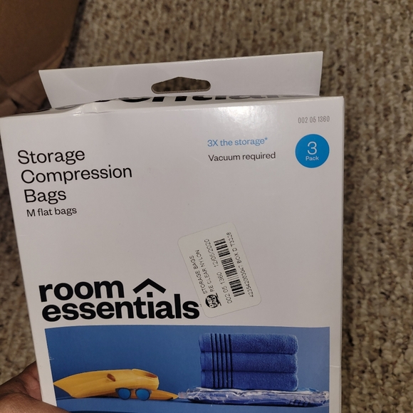 Room Essentials Storage Compression Bags - Picture 4 of 4